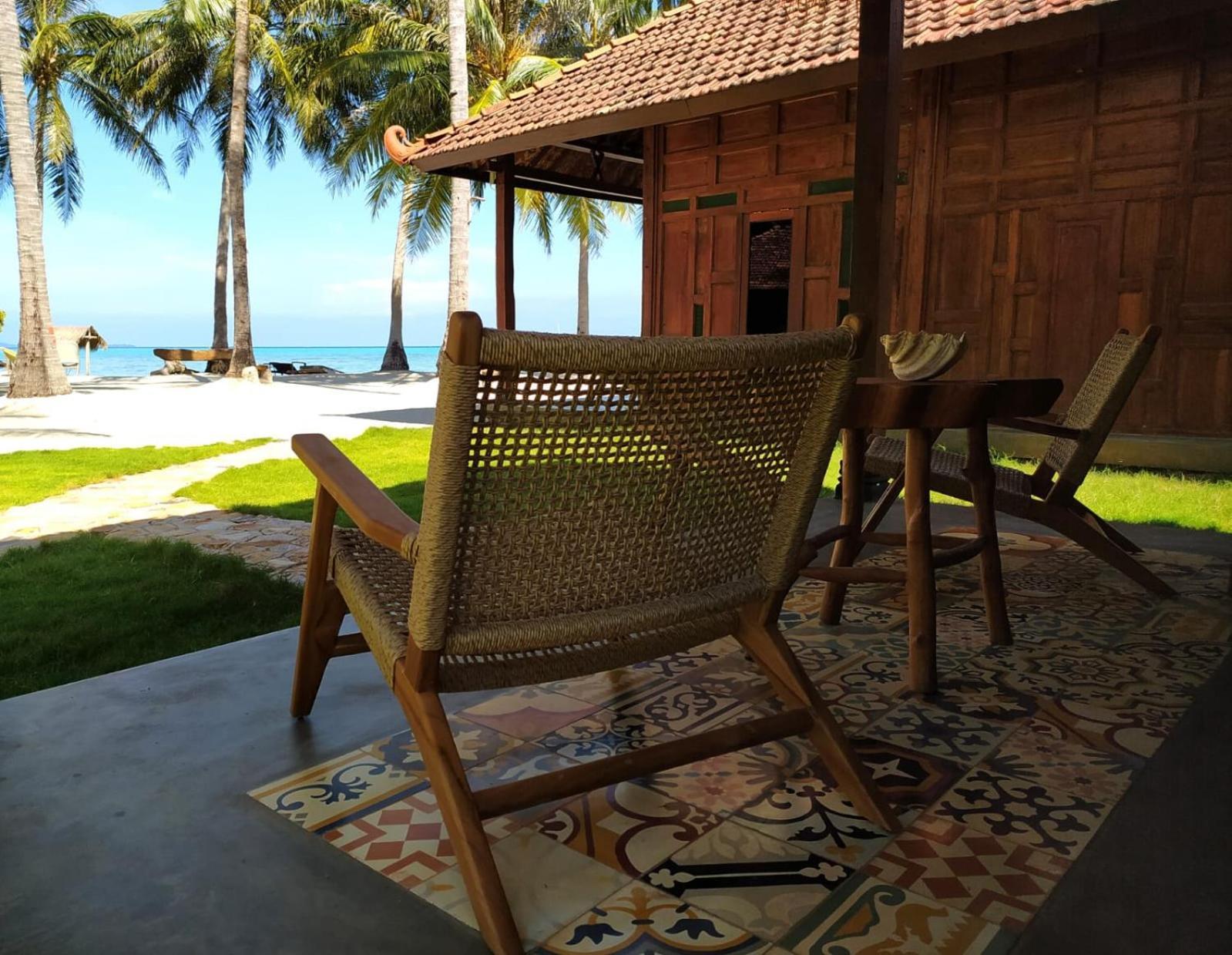 Eco Casa Hotel Ilhas Karimunjava Exterior foto
