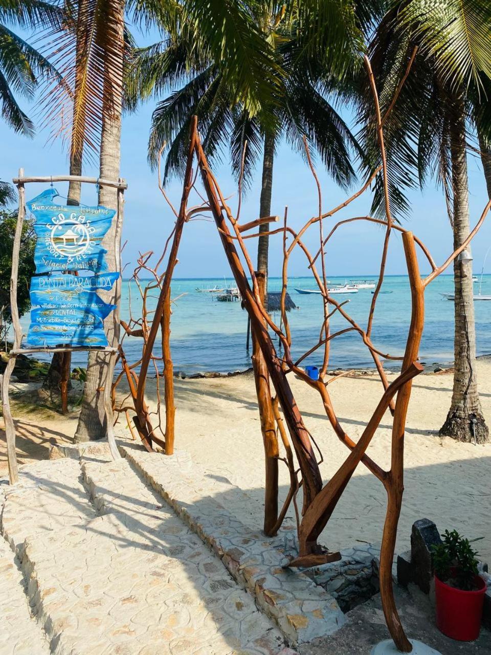 Eco Casa Hotel Ilhas Karimunjava Exterior foto